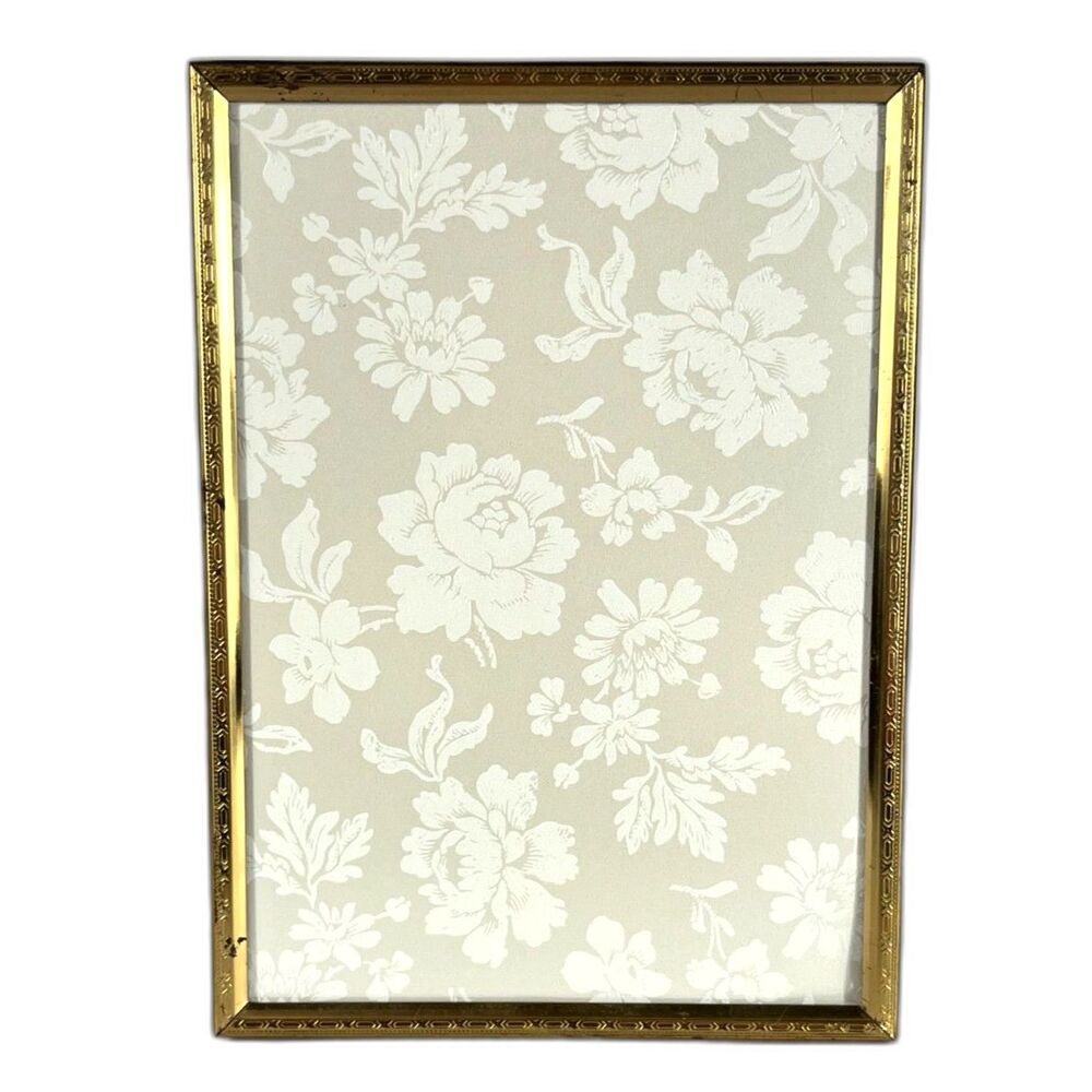 Vintage 5"x7" Gold Toned Photo Picture Frame Embossed Pattern Easel Back